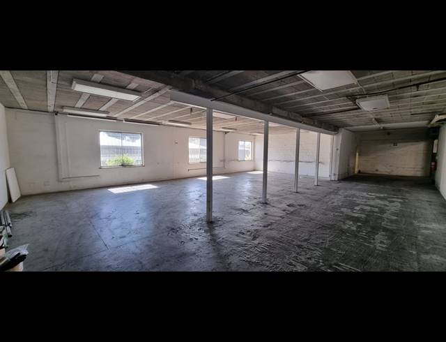2,549M² WAREHOUSE TO LET IN AIRPORT INDUSTRIA